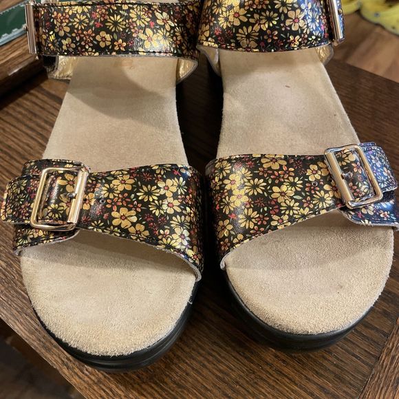 Alegria By PG Lite Sandals Womens 41 Morgyn Strappy Gold Flowery - Picture 2 of 11